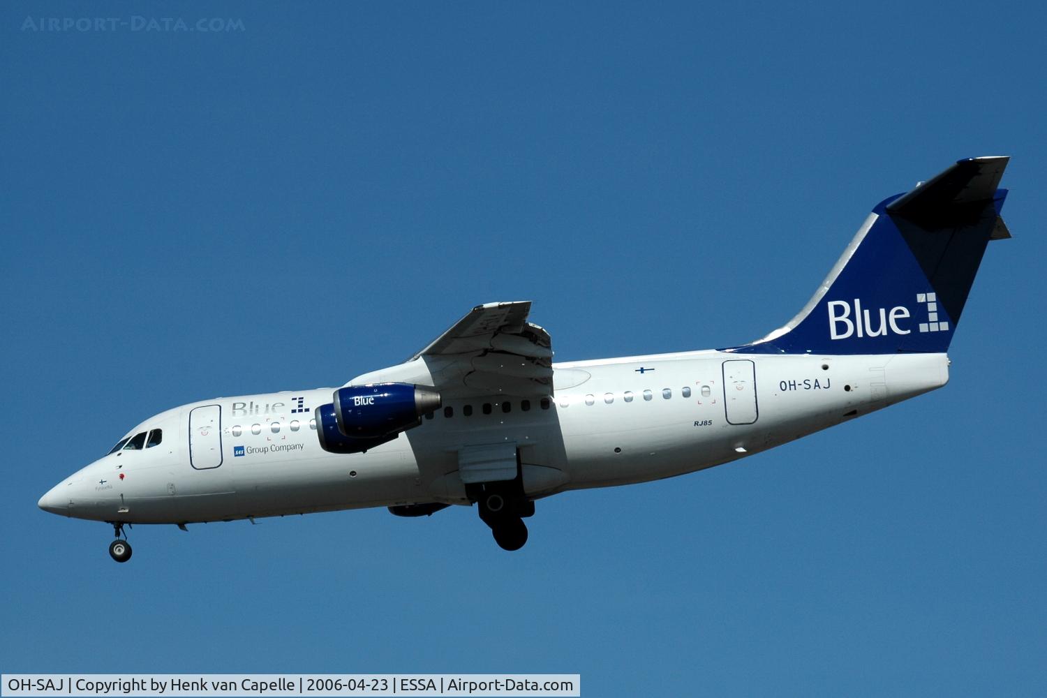 OH-SAJ, 2001 BAE Systems Avro 146-RJ85 C/N E.2388, Blue 1 Avro RJ-85 approaching Stockholm Arlanda airport, Sweden.