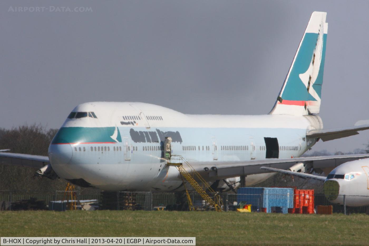 B-HOX, 1991 Boeing 747-467 C/N 24955, now in the scrapping area at Kemble