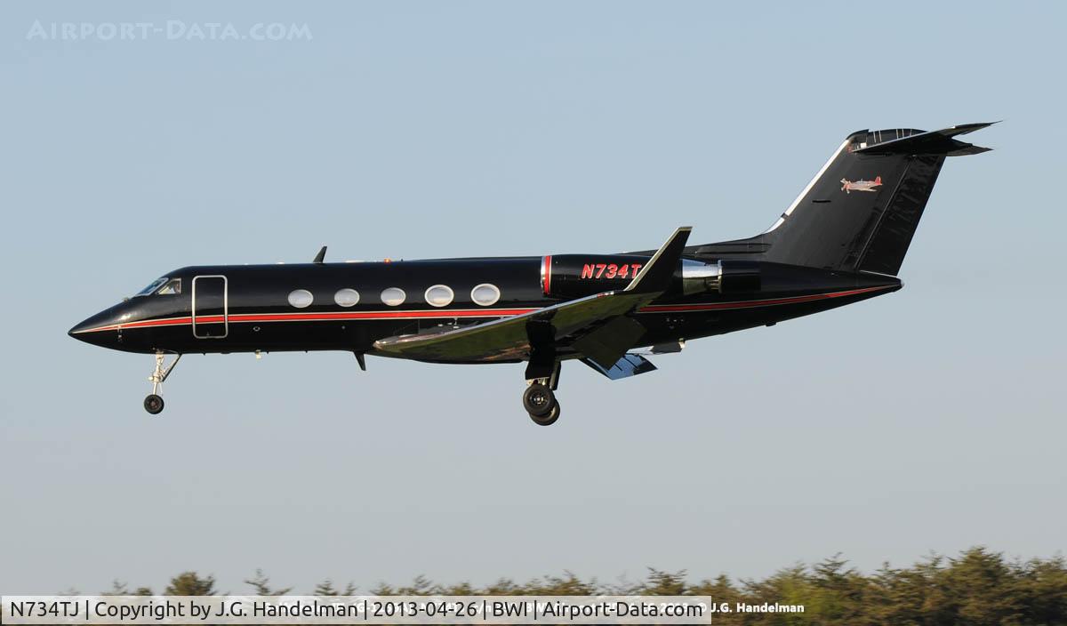 N734TJ, 1983 Gulfstream Aerospace G-1159A Gulfstream III Gulfstream III C/N 392, On Final