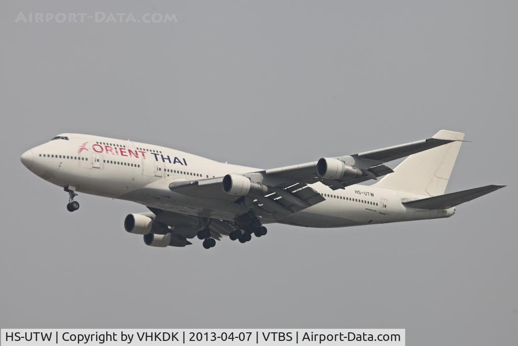 HS-UTW, 1983 Boeing 747-346 C/N 23067, Landing on 19R