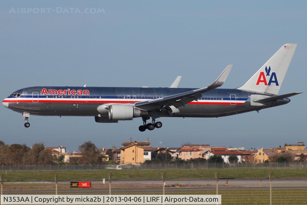N353AA, 1988 Boeing 767-323 C/N 24034, Landing