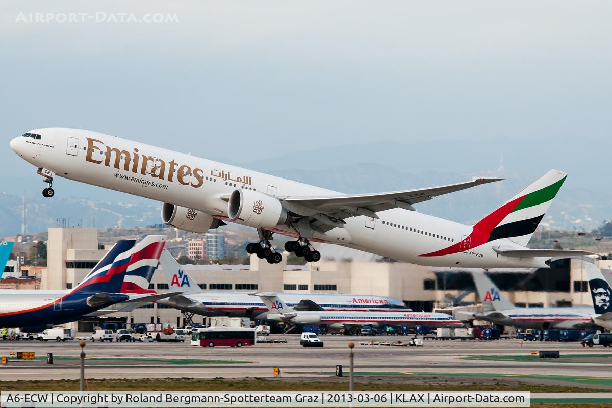 A6-ECW, 2009 Boeing 777-31H/ER C/N 38981, Boeing 777-31H(ER)