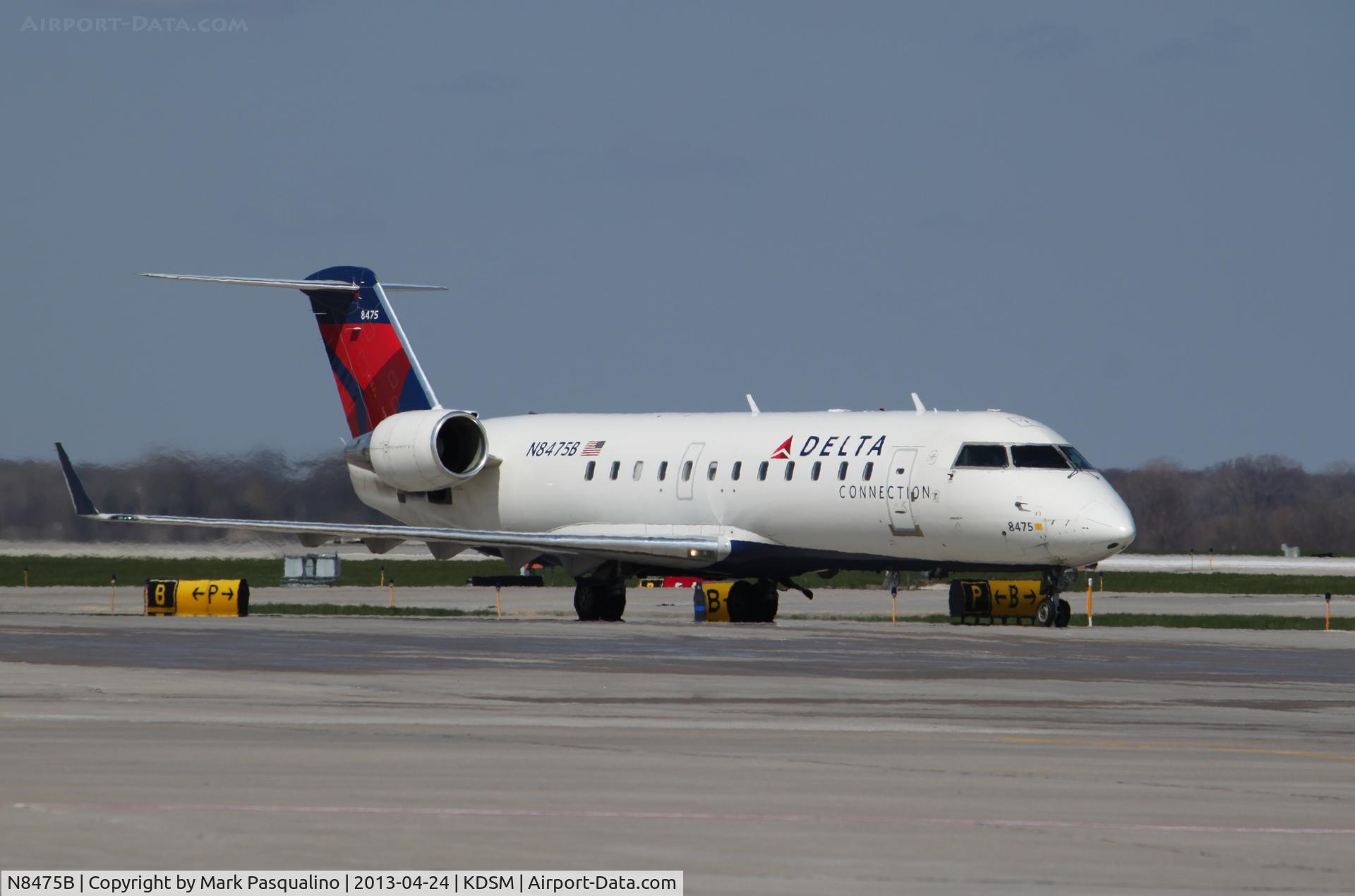 N8475B, 2001 Bombardier CRJ-200LR (CL-600-2B19) C/N 7475, CL-600-2B19