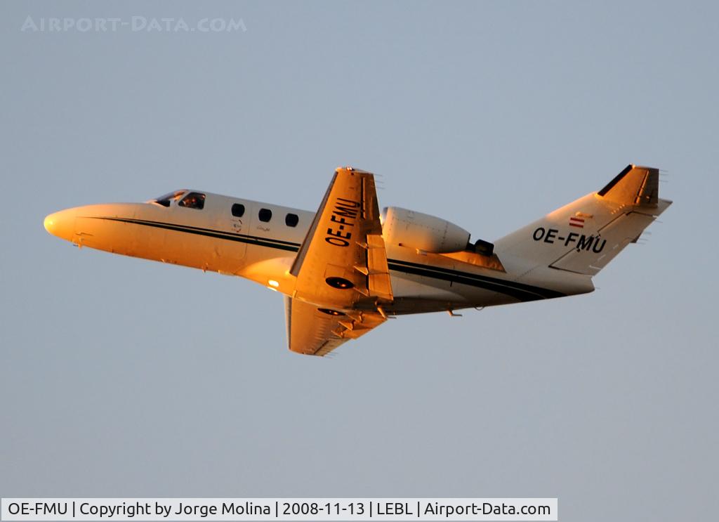 OE-FMU, 1993 Cessna 525 CitationJet C/N 525-0040, Taking off RWY 25L.