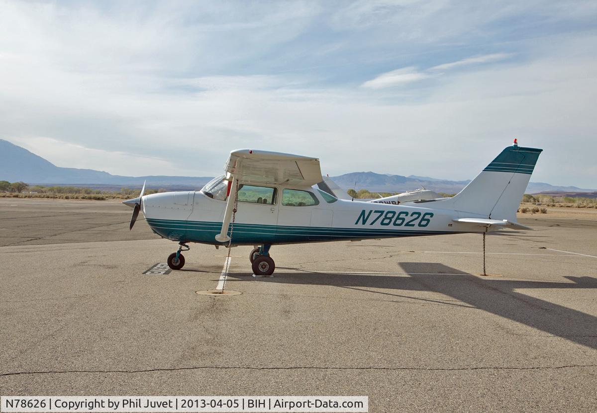 N78626, 1968 Cessna 172K Skyhawk C/N 17257693, Parked at Bishop, CA.