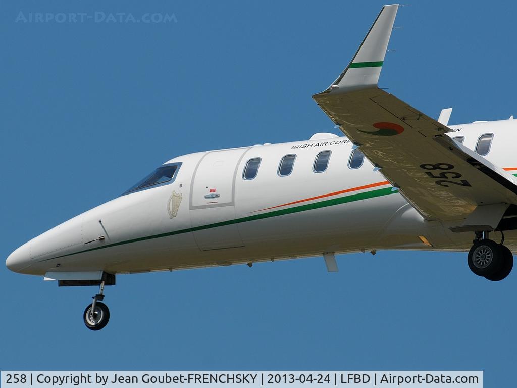 258, 2003 Learjet 45 C/N 45-234, Irish Air Corps landing 23