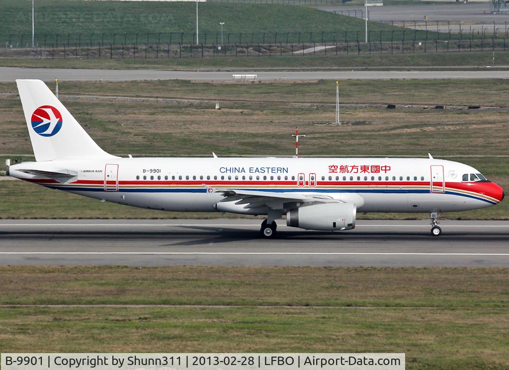 B-9901, 2013 Airbus A320-232 C/N 5508, Delivery day...