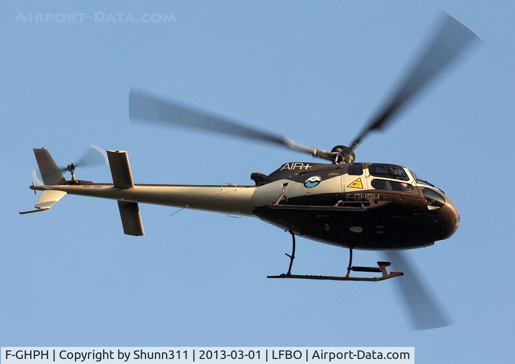 F-GHPH, Eurocopter AS-350B-2 Ecureuil Ecureuil C/N 2365, Passing above me with additional stickers...
