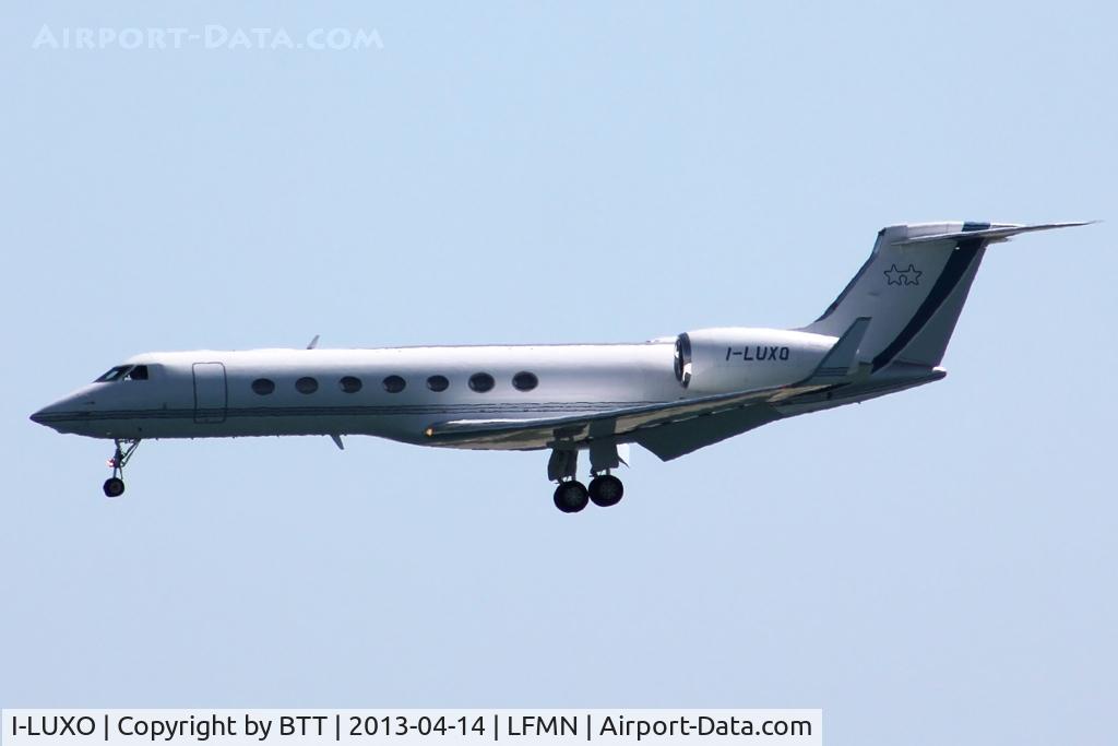 I-LUXO, 2005 Gulfstream Aerospace GV-SP (G550) C/N 5071, Owner Luxottica