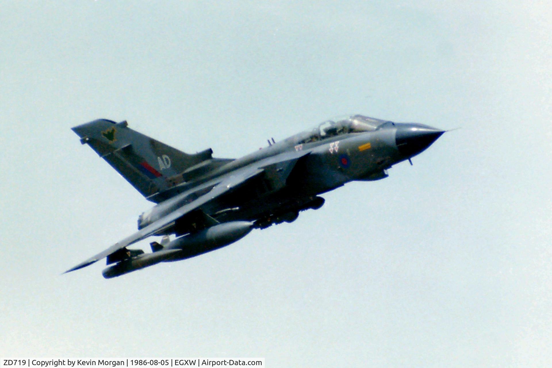 ZD719, 1984 Panavia Tornado GR.1 C/N 348/BS120/3161, ZD719/AD 9Sq at RAF Waddington Tactical Fighter Meet
