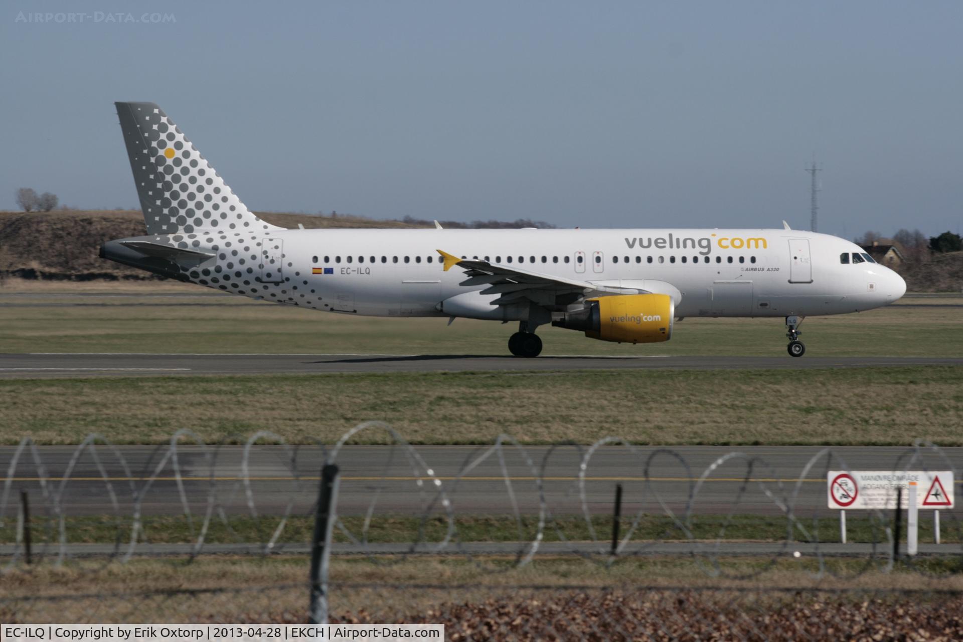 EC-ILQ, 2002 Airbus A320-214 C/N 1736, Taking off from rw 22R