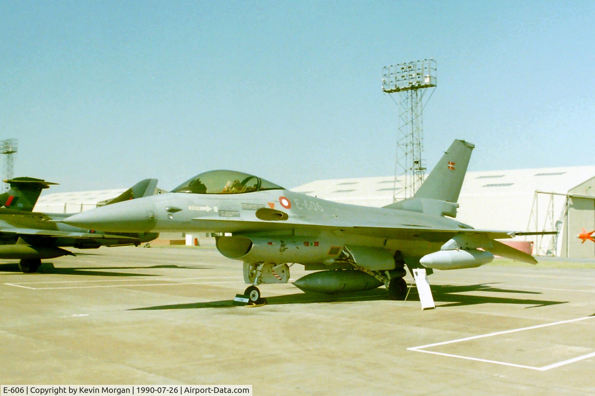 E-606, 1980 SABCA F-16AM Fighting Falcon C/N 6F-41, Raf Brawdy Airshow 26/07/1990