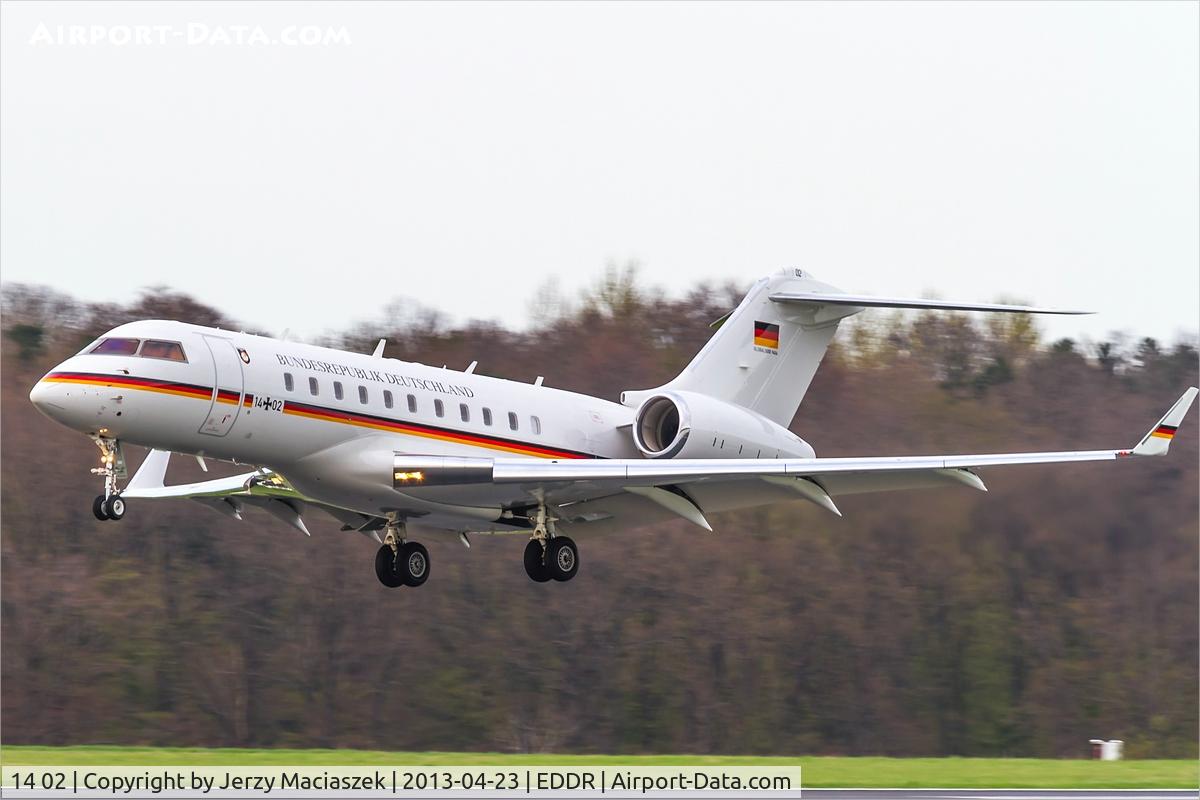 14 02, 2010 Bombardier BD-700-1A11 Global 5000 C/N 9404, Bombardier BD-700-1A11