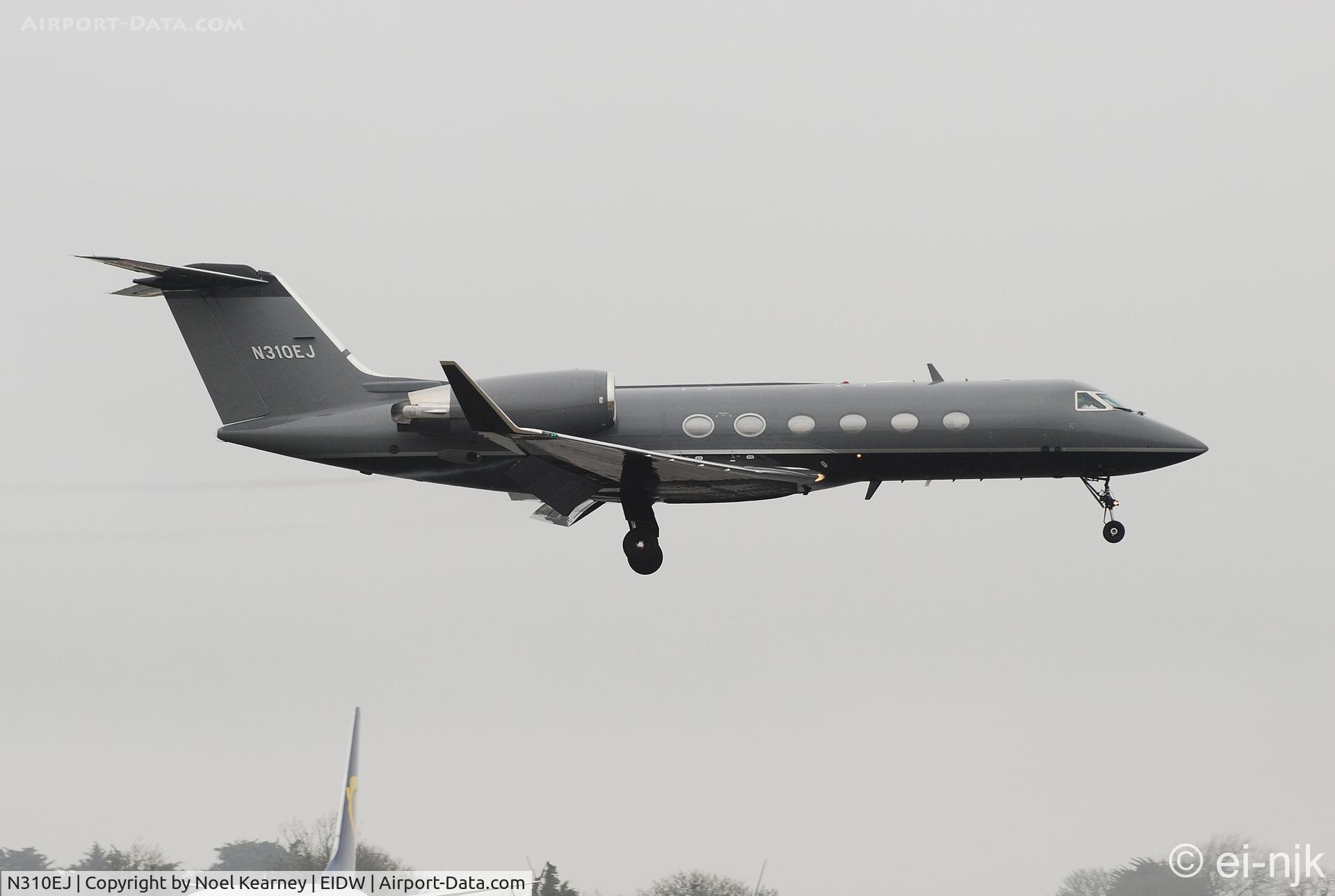 N310EJ, 1989 Gulfstream Aerospace G-IV C/N 1109, Landing Rwy 10 at Dublin.