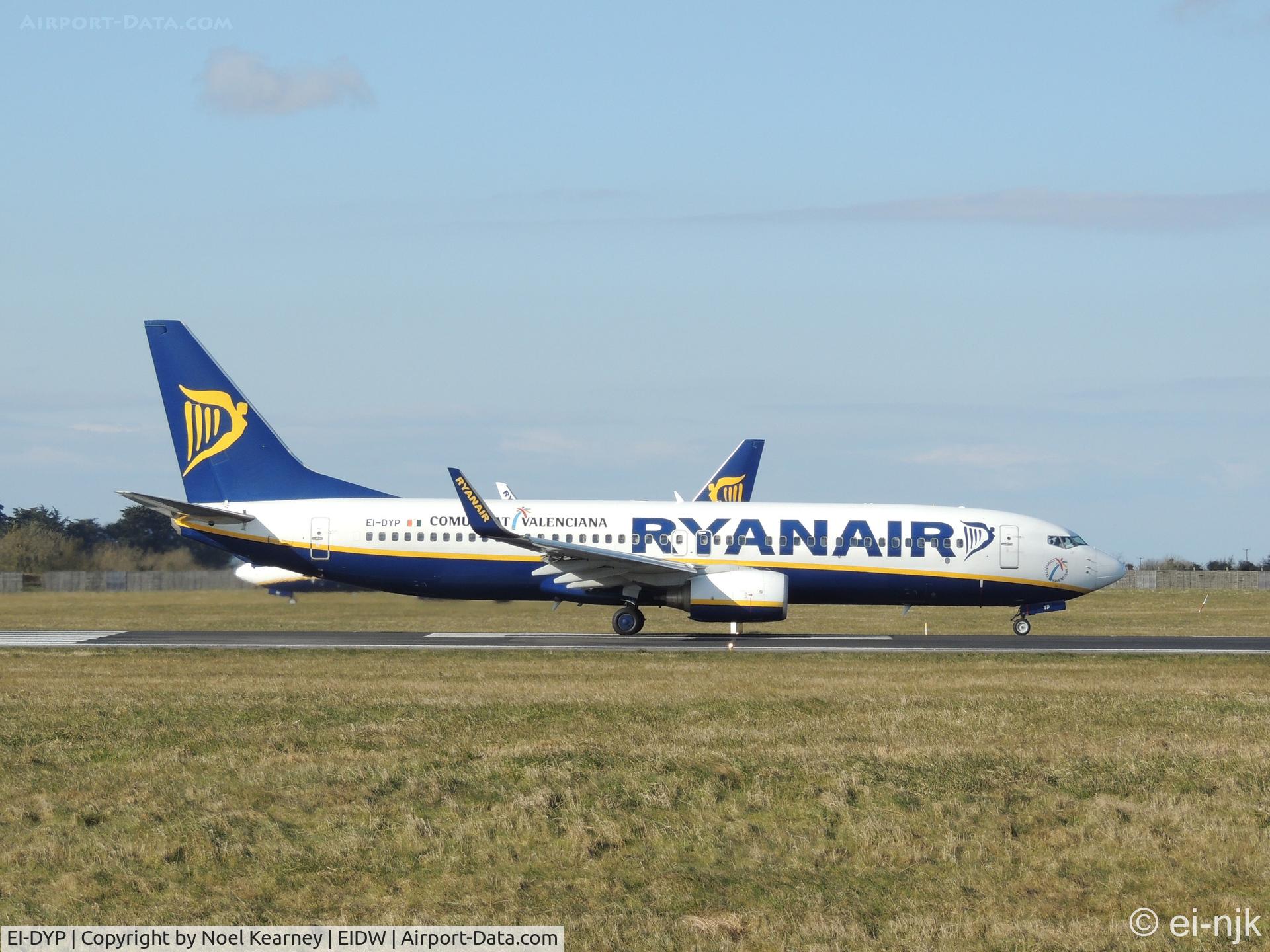 EI-DYP, 2008 Boeing 737-8AS C/N 37515, Lined up for departure off Rwy 10 at Dublin.