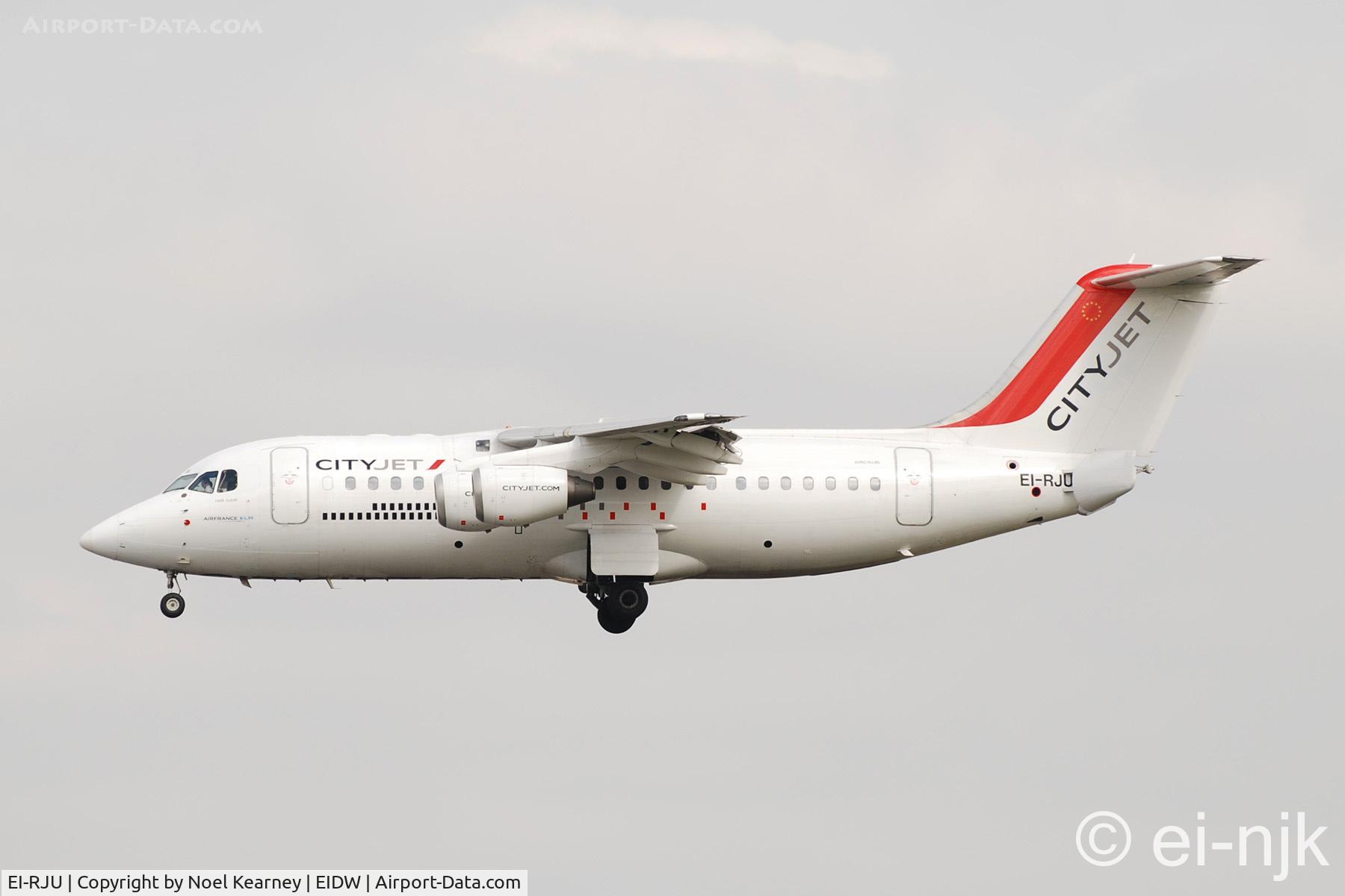 EI-RJU, 2000 British Aerospace Avro 146-RJ85A C/N E2367, Landing Rwy 28 at Dublin Airport