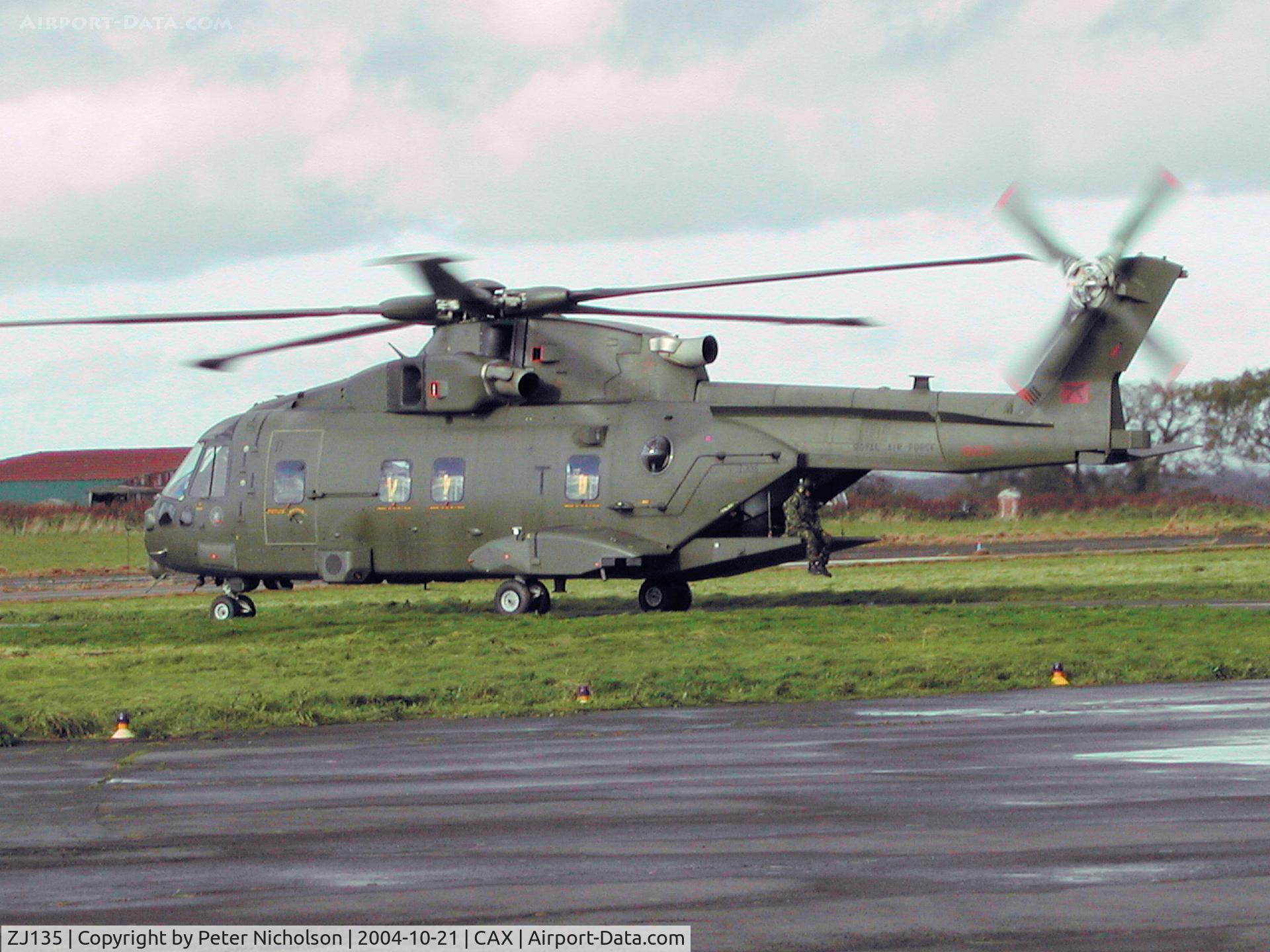 ZJ135, Westland Merlin HC.3 C/N 50187, Merlin HC.3, callsign Mowgli 74, of 28 Squadron operating from Carlisle in Exercise Eagles Eye in October 2004.