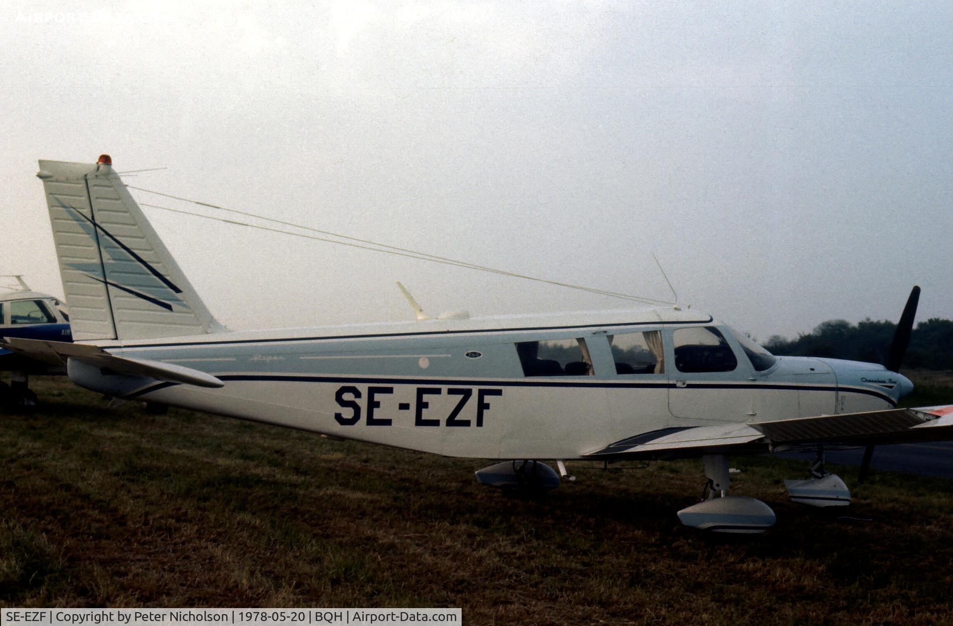 SE-EZF, 1966 Piper PA-32-260 Cherokee Six Cherokee Six C/N 32-768, PA-32 Cherokee Six as seen at Biggin Hill in May 1978.