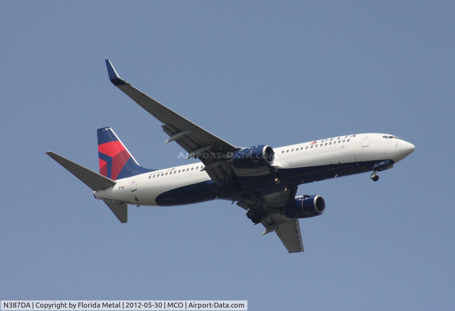 N387DA, 2000 Boeing 737-832 C/N 30374, Delta 737-800