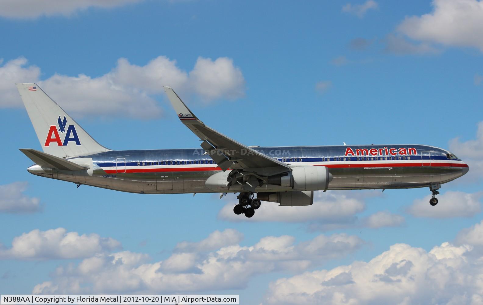 N388AA, 1994 Boeing 767-323 C/N 27448, American 767-300