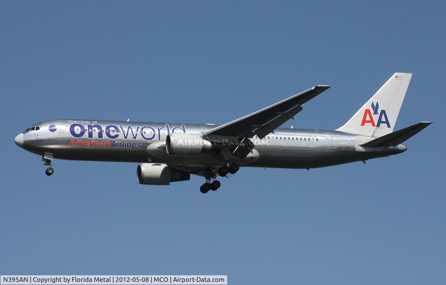 N395AN, 1998 Boeing 767-323 C/N 29432, American One World 767-300