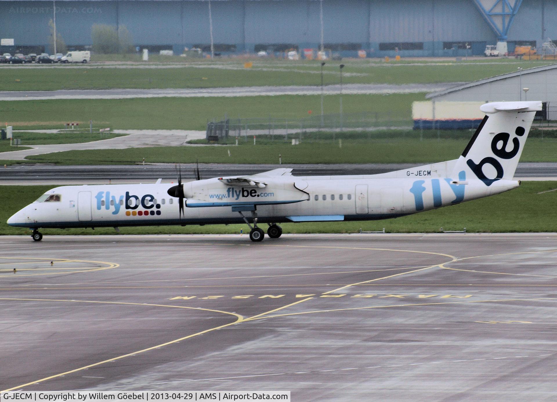 G-JECM, 2005 De Havilland Canada DHC-8-402Q Dash 8 C/N 4118, Taxi to runway 24 of Schiphol Airport