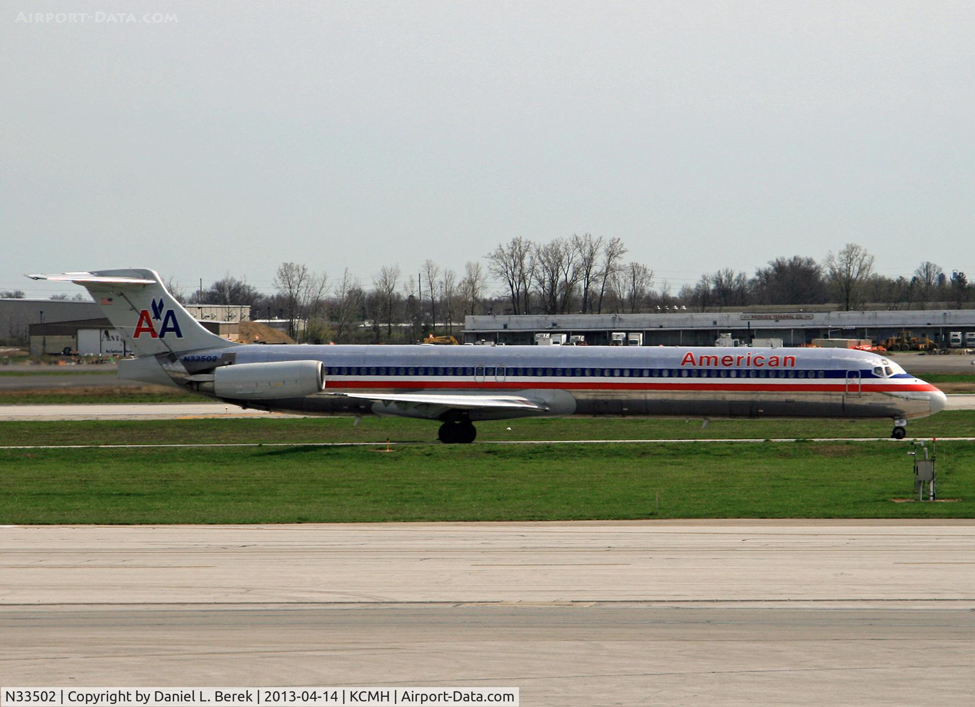 N33502, 1989 McDonnell Douglas MD-82 (DC-9-82) C/N 49739, Nice to be able to catch an old-style Mad Dog while I can!