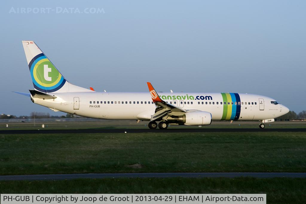 PH-GUB, Boeing 737-8EH C/N 35832/3309, new summer lease from GOL, what markings are on the winglet.