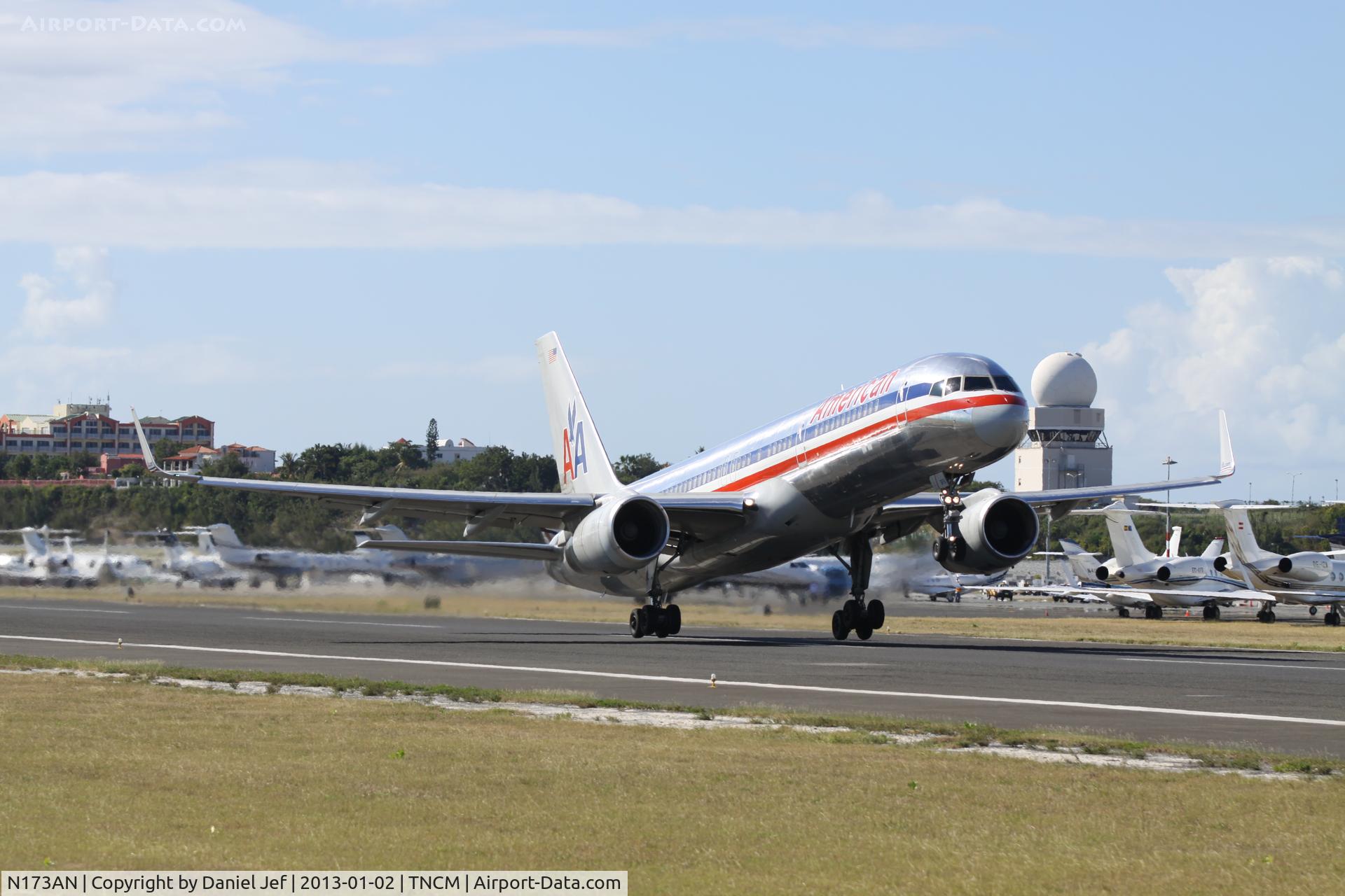 N173AN, 2002 Boeing 757-223 C/N 32399, N173AN