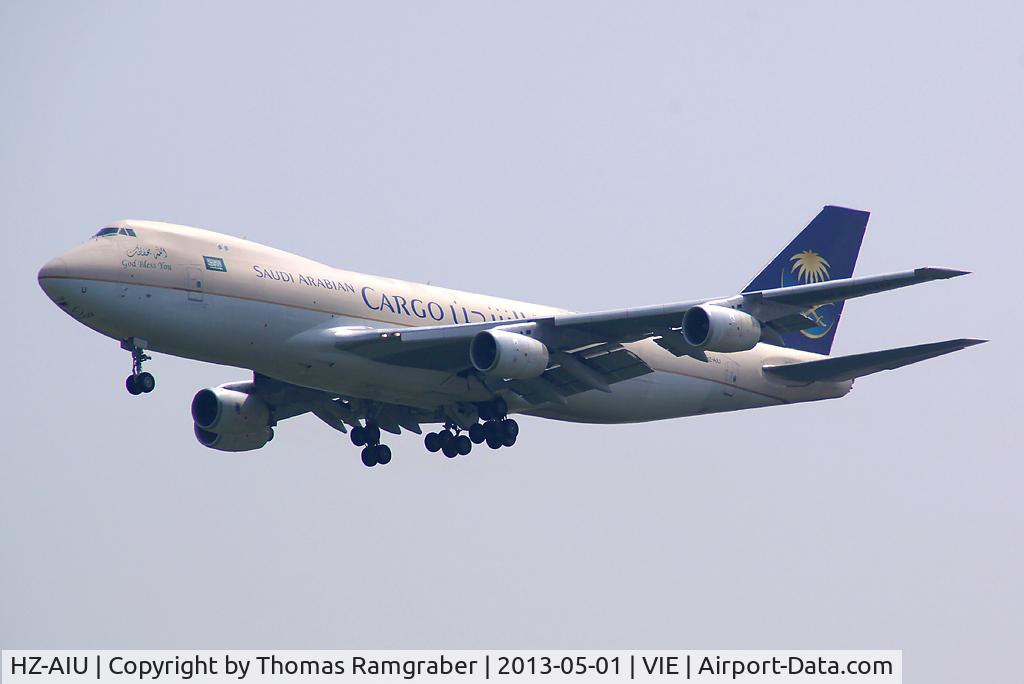 HZ-AIU, 1988 Boeing 747-268F C/N 24359/724, Saudia - Saudi Arabian Airlines Cargo Boeing 747-200F