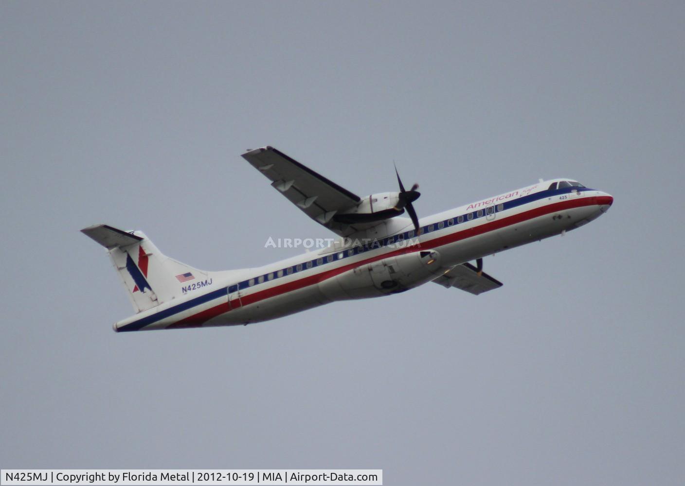 N425MJ, 1994 ATR 72-212 C/N 425, American Eagle ATR 72