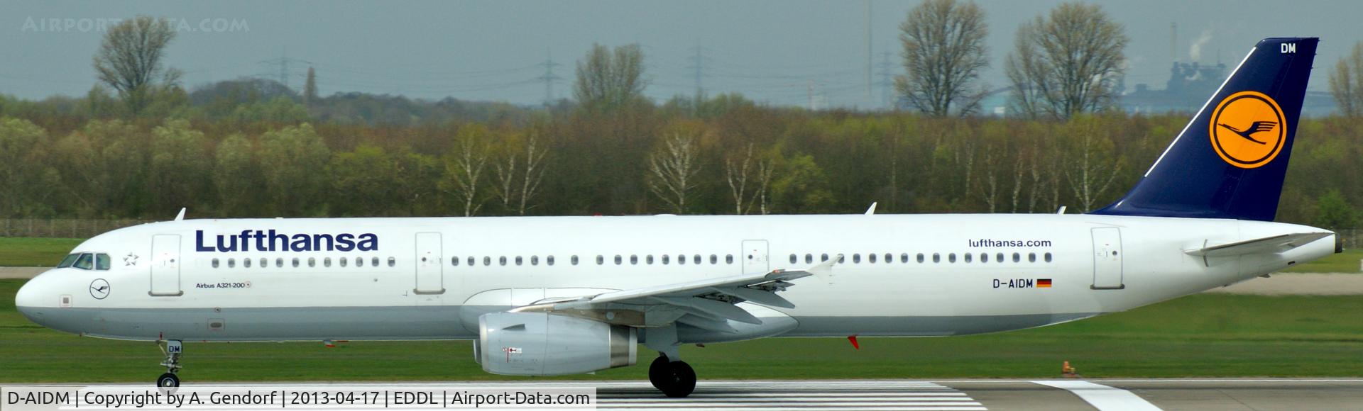 D-AIDM, 2011 Airbus A321-231 C/N 4916, Lufthansa, is speeding up on RWY 23L at Düsseldorf Int´l (EDDL)