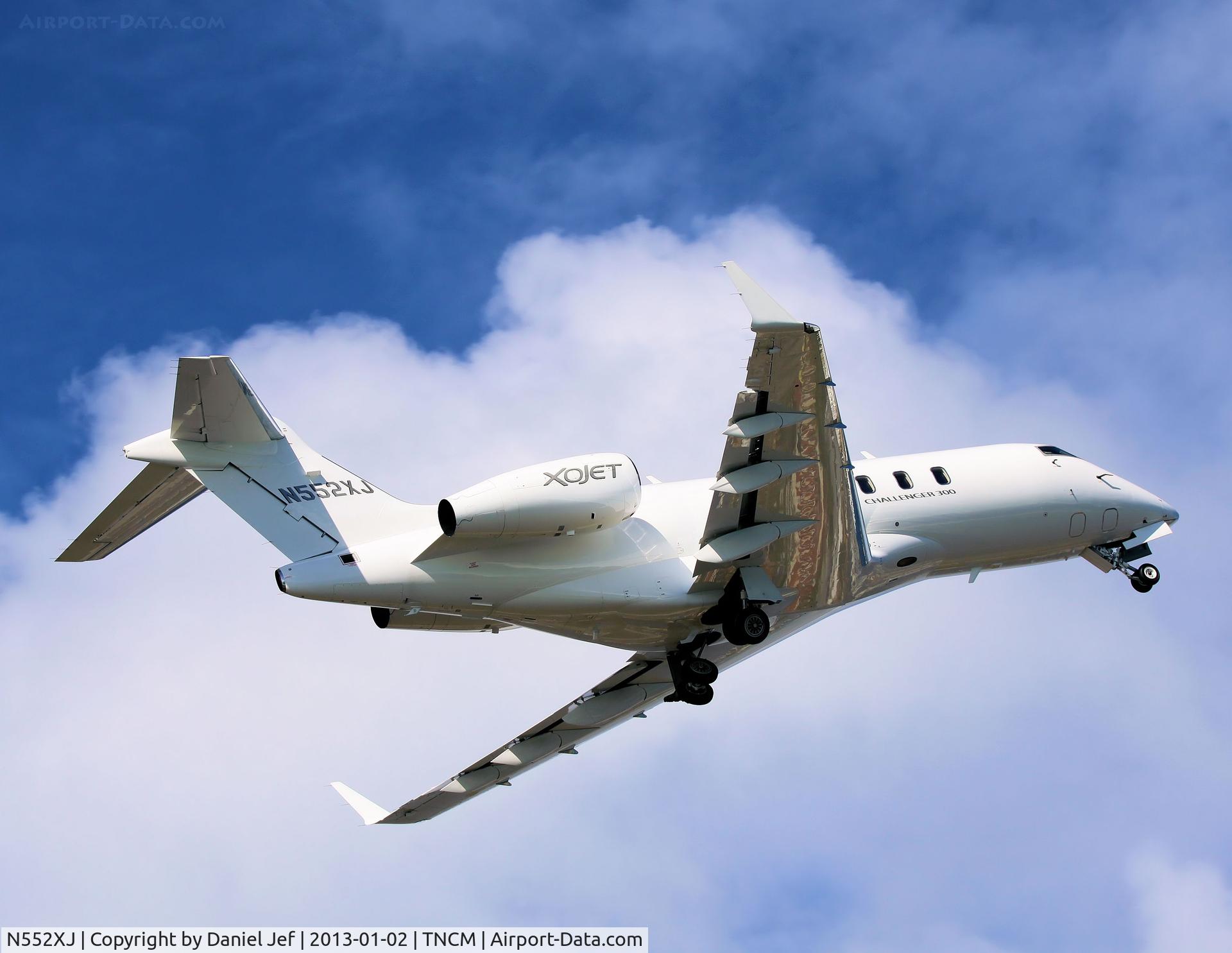 N552XJ, 2011 Bombardier Challenger 300 (BD-100-1A10) C/N 20329, N552XJ