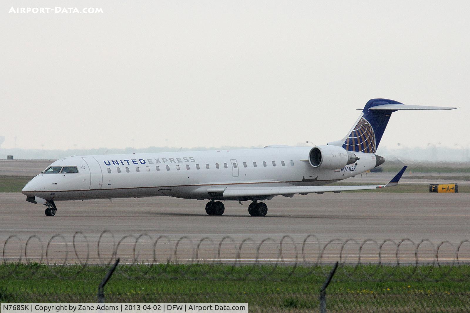 N768SK, 2005 Bombardier CRJ-701ER (CL-600-2C10) Regional Jet C/N 10234, At DFW Airport