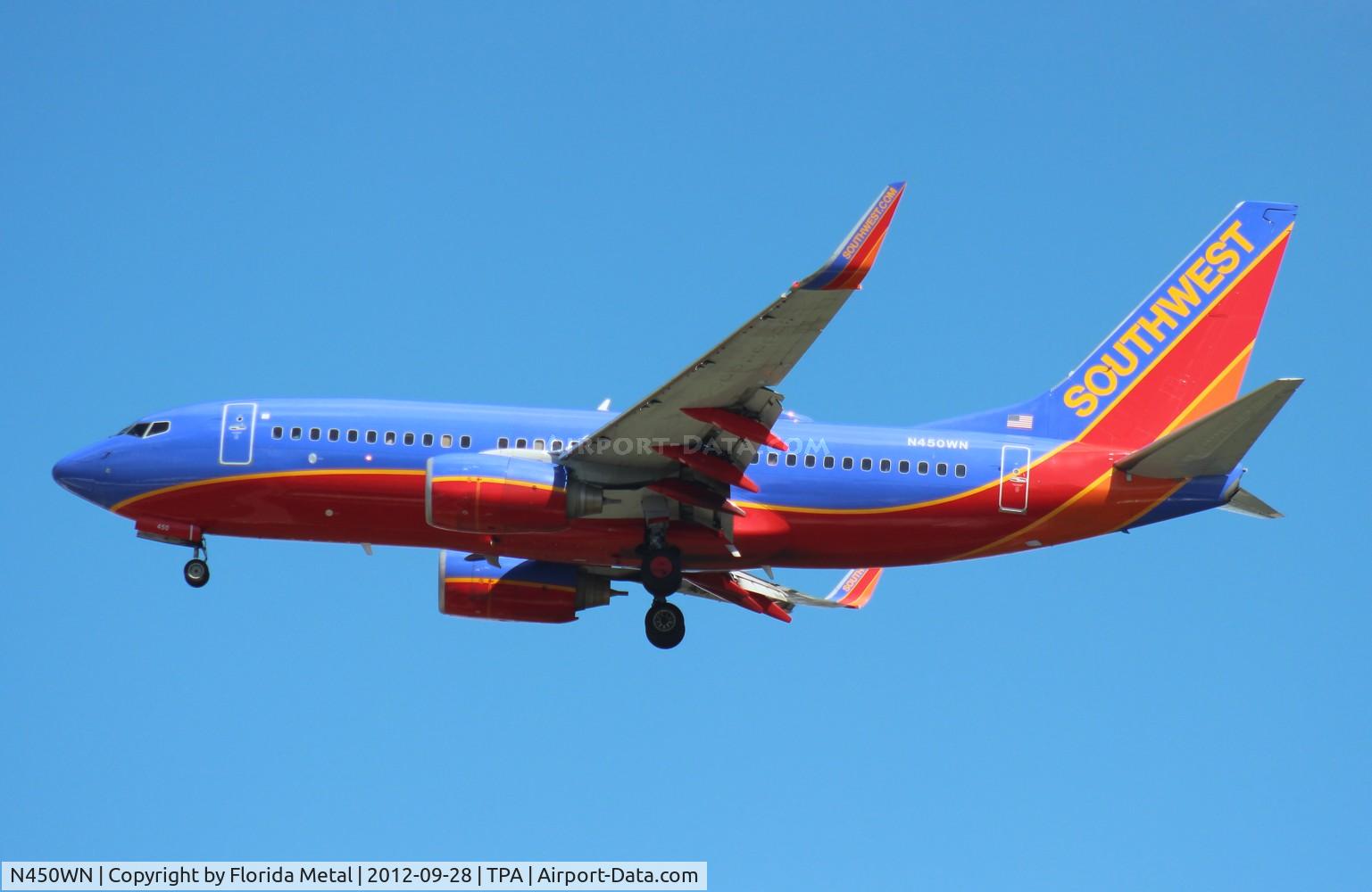 N450WN, 2004 Boeing 737-7H4 C/N 32470, Southwest 737