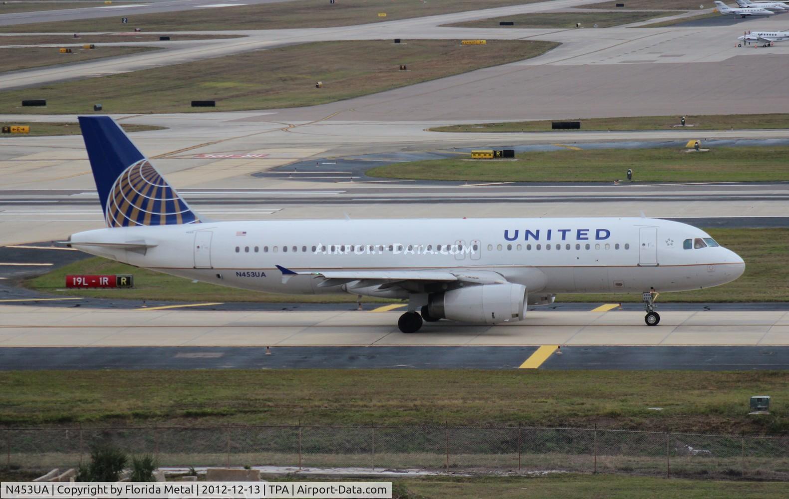 N453UA, 1999 Airbus A320-232 C/N 1001, United A320