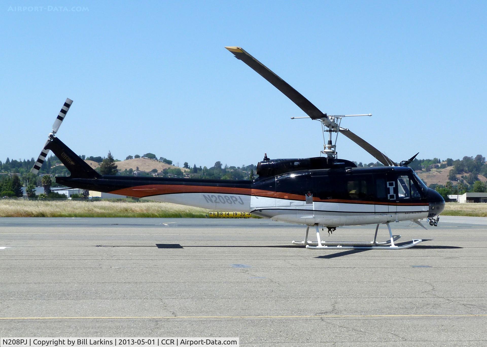 N208PJ, 1965 Bell UH-1H Iroquois C/N 4900, Visitor