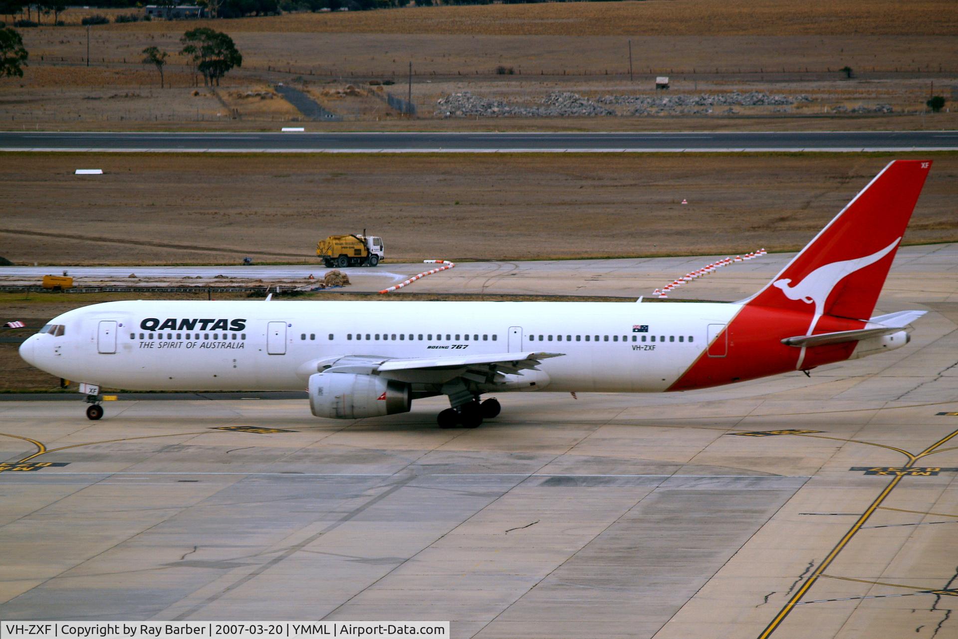 VH-ZXF, 1991 Boeing 767-336 C/N 25203, Boeing 767-336ER [25203] (QANTAS) Melbourne~VH 20/03/2007