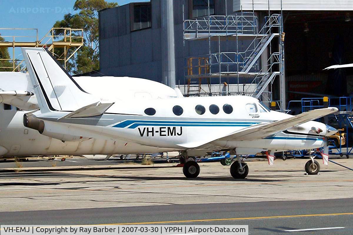 VH-EMJ, Beech C90A King Air C/N LJ-1374, Beech C90B King Air [LJ-1374] Perth~VH 30/03/2007
