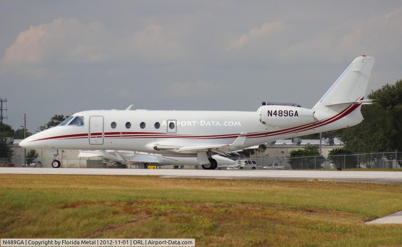 N489GA, Israel Aerospace Industries Gulfstream G150 C/N 289, Gulfstream 150 leaving NBAA
