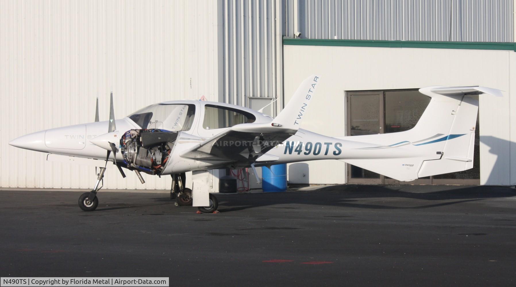N490TS, 2007 Diamond DA-42 Twin Star C/N 42.AC090, Diamond DA-42