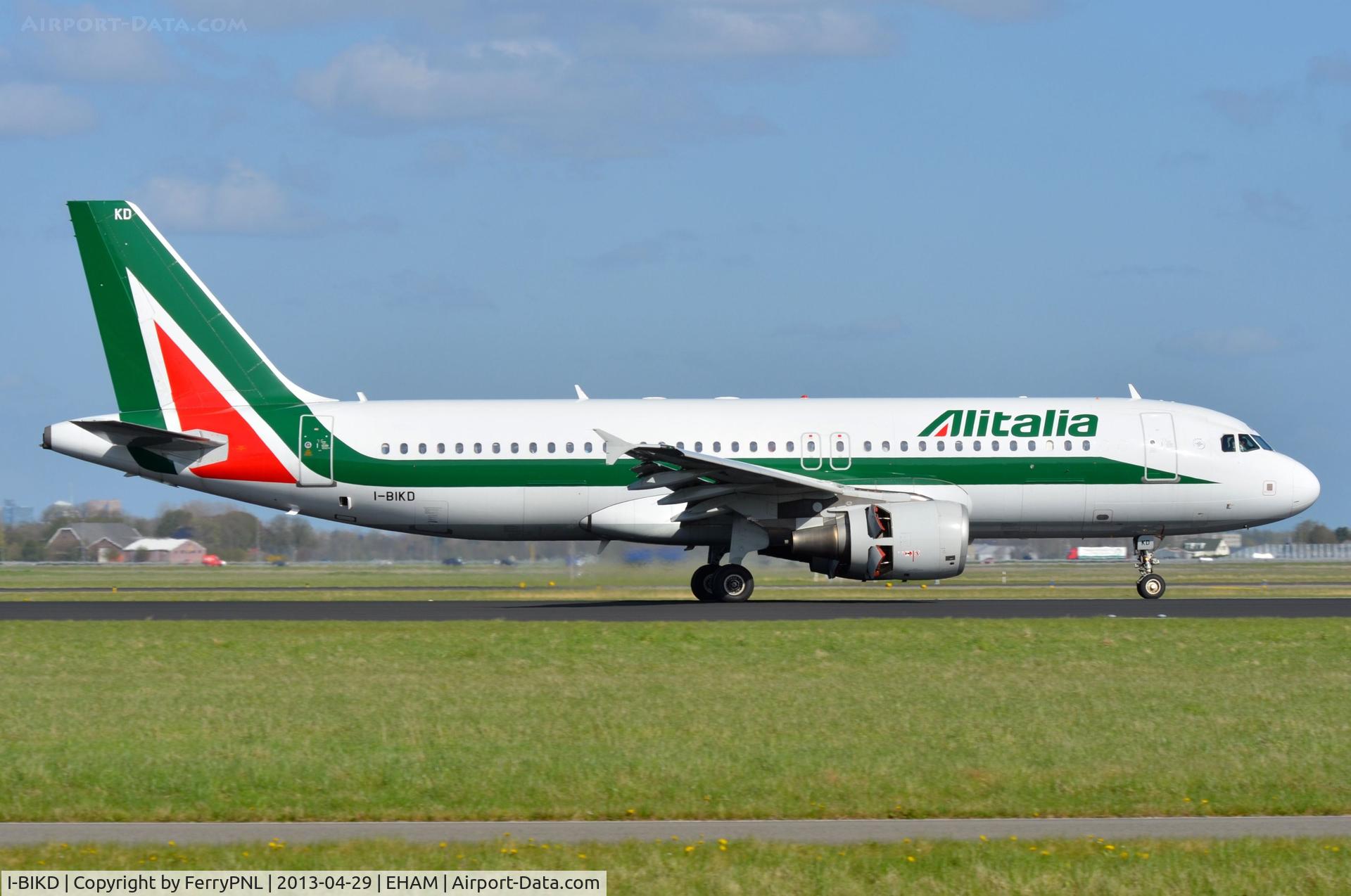 I-BIKD, 2001 Airbus A320-214 C/N 1457, Alitalia A320 landing in AMS