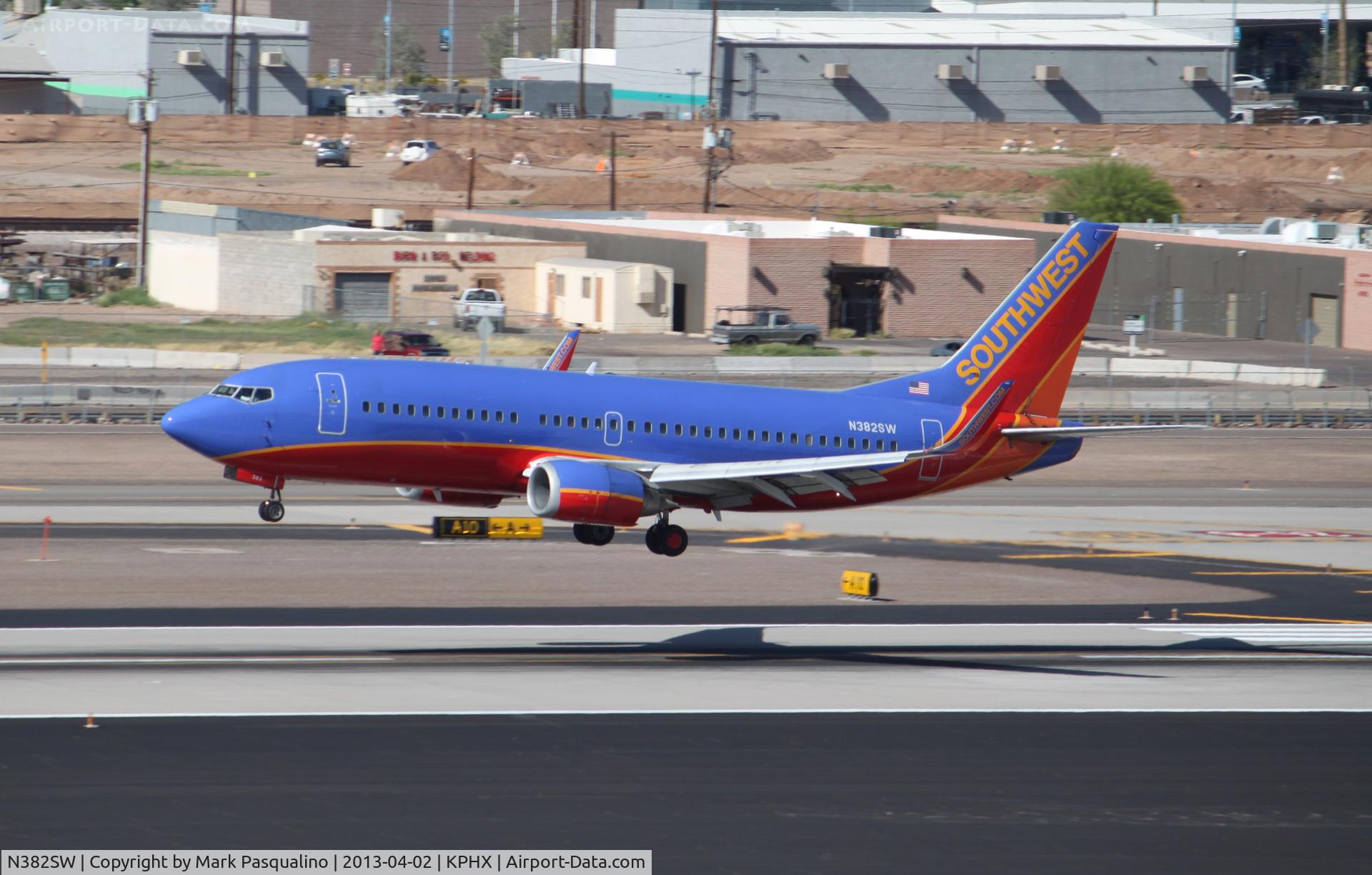 N382SW, 1994 Boeing 737-3H4 C/N 26588, Boeing 737-300