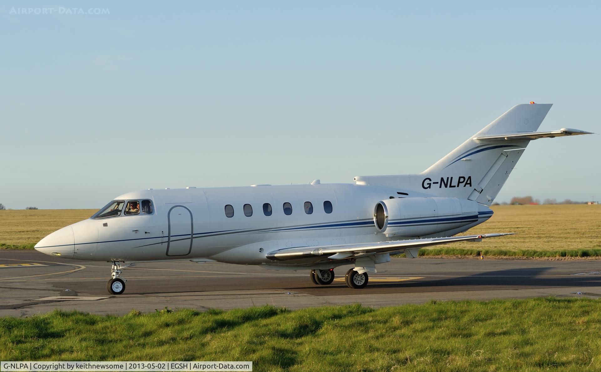 G-NLPA, 2008 Hawker 750 C/N HB-14, Arriving in the evening !