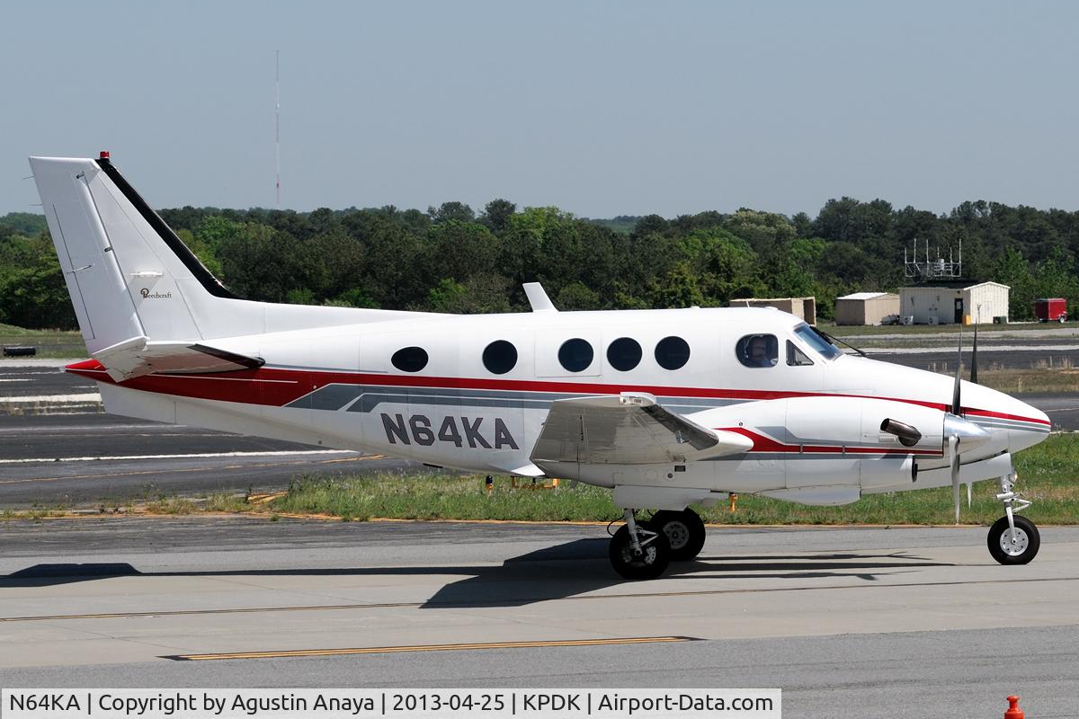 N64KA, 1973 Beech C90 King Air C/N LJ-606, Headed to the Atlantic Aviation Ramp.