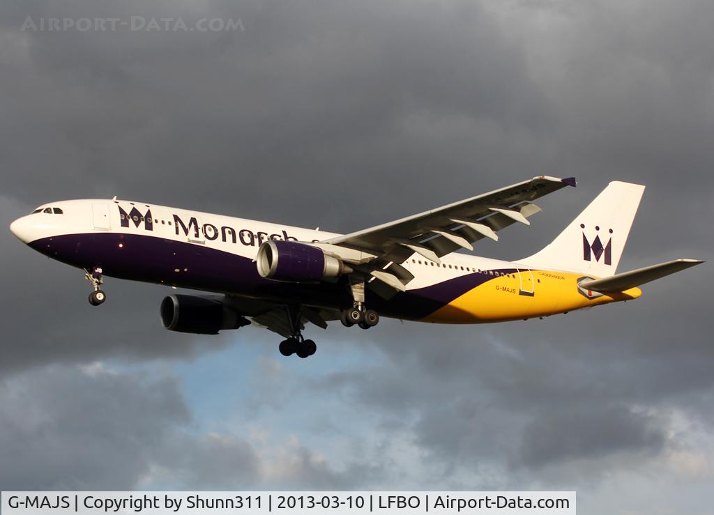 G-MAJS, 1991 Airbus A300B4-605R C/N 604, Landing rwy 32L with new titles