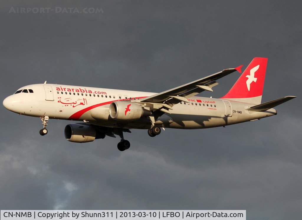 CN-NMB, 2009 Airbus A320-214 C/N 3833, Landing rwy 32L