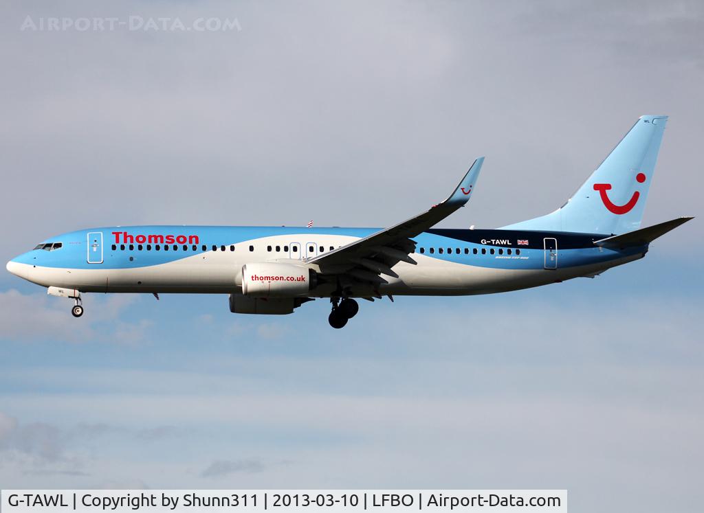 G-TAWL, 2012 Boeing 737-8K5 C/N 37243, Landing rwy 14R in new c/s