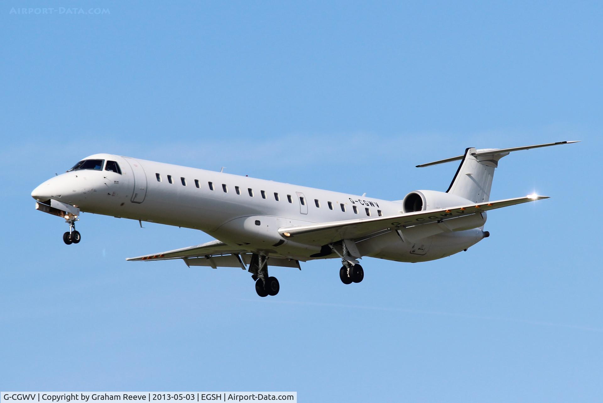 G-CGWV, 2000 Embraer ERJ-145MP (EMB-145MP) C/N 145362, On finals to land on 27.