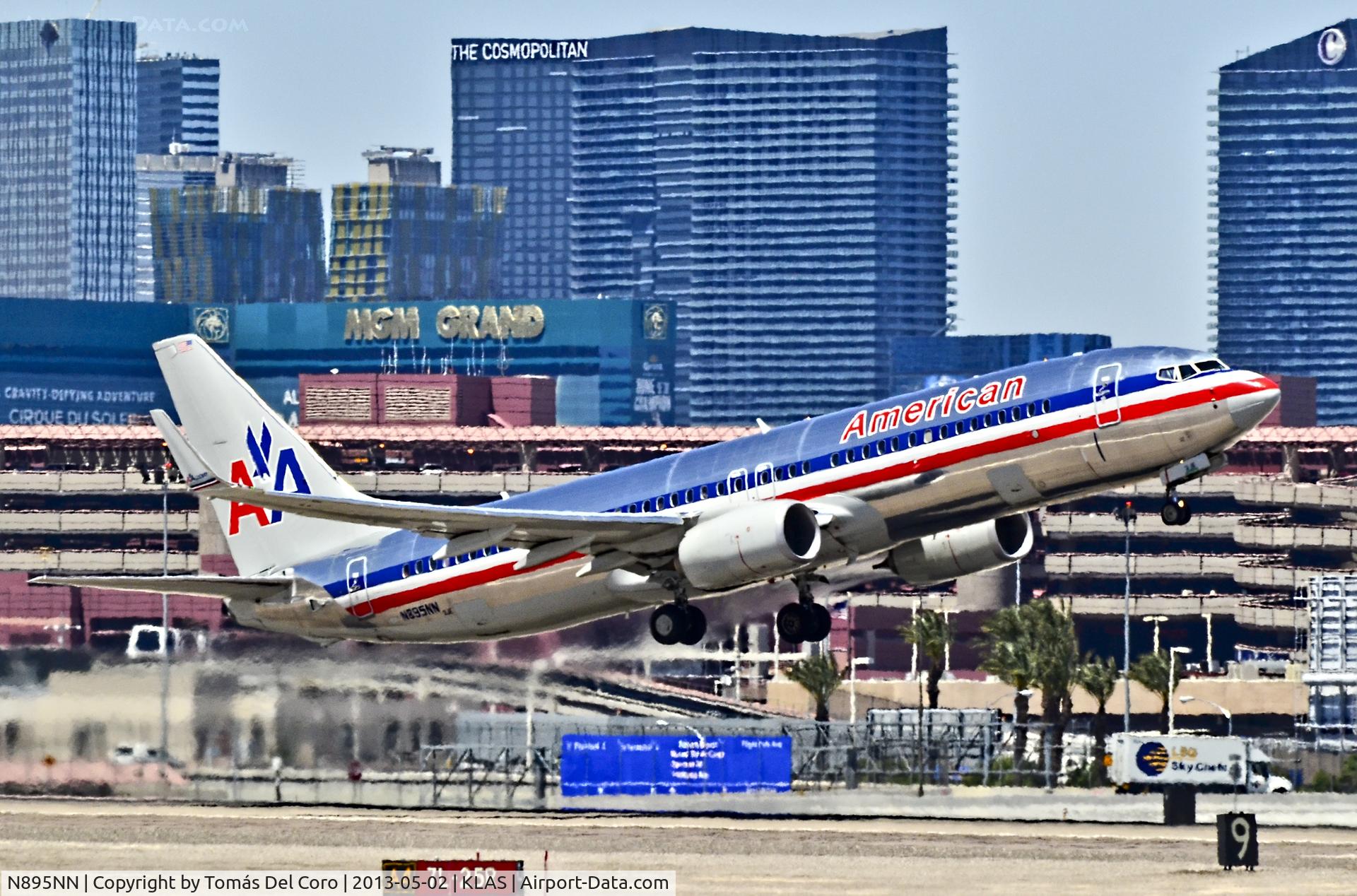 N895NN, 2012 Boeing 737-823 C/N 31149, N895NN American Airlines Boeing 737-823 C/N 31149

Las Vegas - McCarran International (LAS / KLAS)
USA - Nevada, May 02, 2013
Photo: Tomás Del Coro